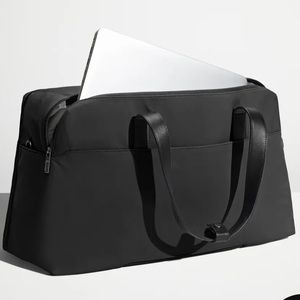 BNWOT The Large Everywhere Bag